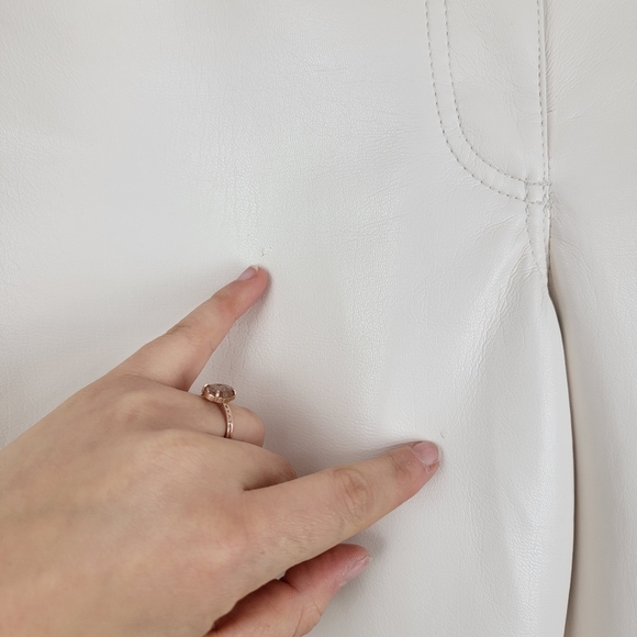 Aritzia Wilfred The Melina Super High-Rise Vegan Leather Pant White Cream 8 - Picture 13 of 16